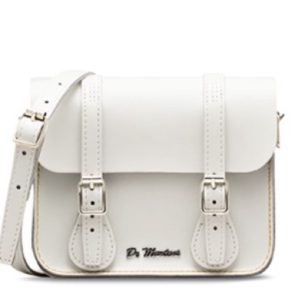 DR. MARTENS 7″ KIEV LEATHER SATCHEL IN WHITE